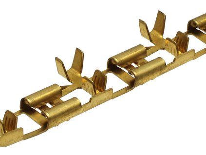 Konektor dutinka 6,3mm bocni