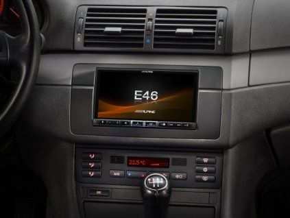 Mediální stanice pro BMW E46   ILX-705E46