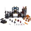 LEGO Super Heroes - Clayface útočí na Batmanovu jeskyni - LEGO76122