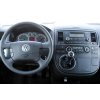VW Transporter T5 interier s OEM autoradiem 4