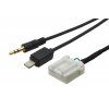 AUX a Apple Lightning adapter Mazda