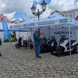 ​⚡ Zažijte elektrickou jízdu na vlastní kůži! ⚡ ​Právě teď nás najdete s naším stánkem na ElektroFestu v Pelhřimově....