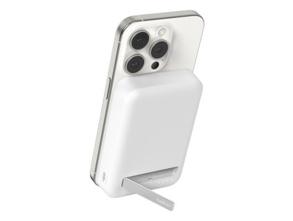 Belkin BoostCharge Pro Bezdrátové nabíjení Bílá