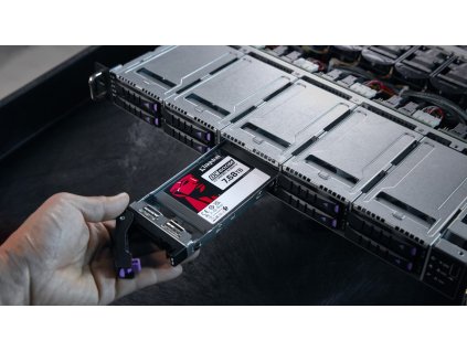 Kingston Technology DC600M 7,68 TB 2.5" Serial ATA III 3D TLC NAND