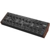 Behringer Kobol Expander - analogový semi-modulární syntezátor