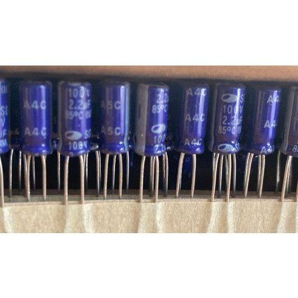 1411 kondenzator 2 2 f 100v 100 ks