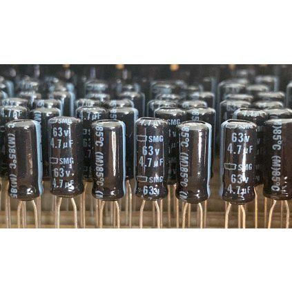 1414 kondenzator 4 7 f 63v 100 ks