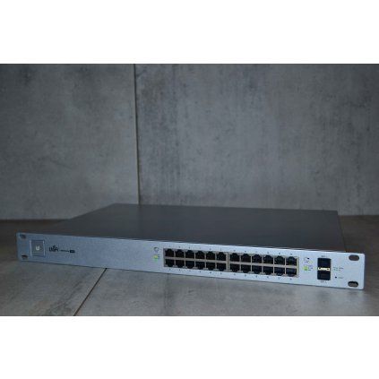 1486 unifi switch 24 250w us 24 250w