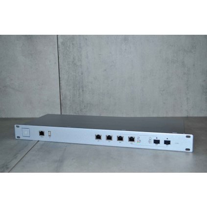 UniFi Security Gateway Pro, USG-PRO-4