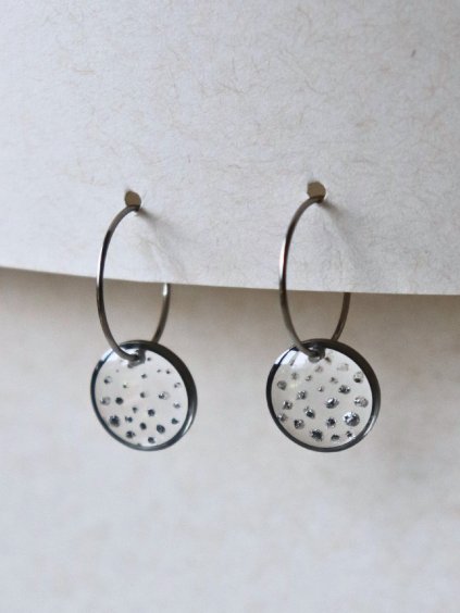 Malé visací náušnice - průhledná a stříbrná puntíky