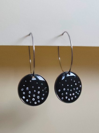 Velké visací náušnice - černá a stříbrná puntíky