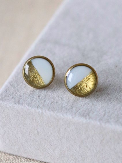 Pecky - bílá a zlatá půlená 1 cm