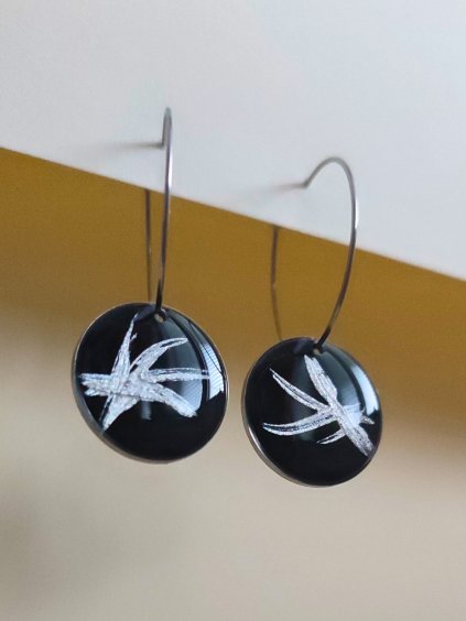 Velké visací náušnice - černá a stříbrná tahy
