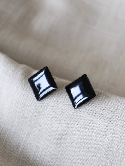 Pecky - kosočtverec černá