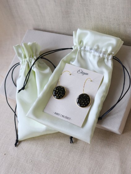 Saténový pytlíček na šperky