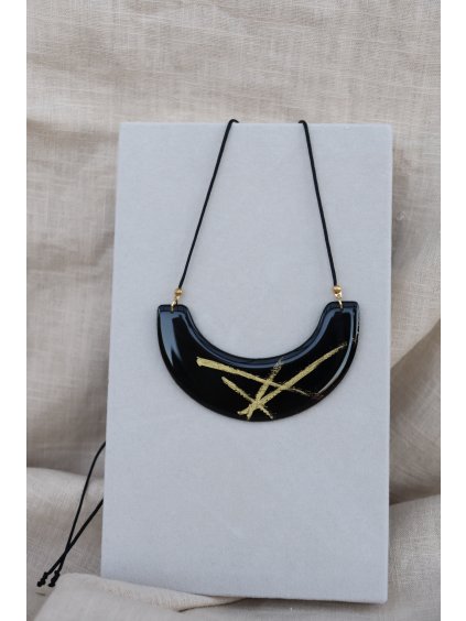 Náhrdelník - půlkruh černá tahy