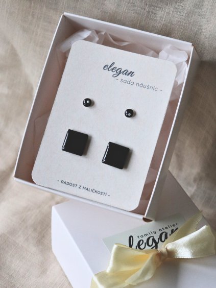 Sada náušnic - černá čtverec a stříbrná tečka