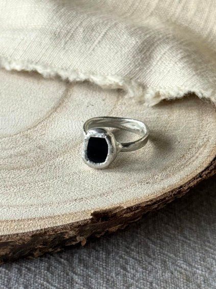 Cínový prsten - černá vel. 51,5