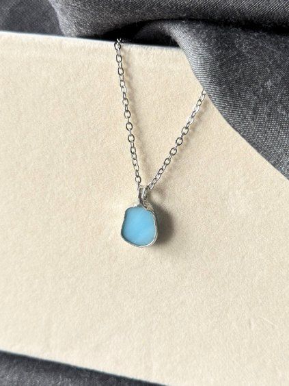 Cínový náhrdelník - světle modrá