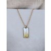 Náhrdelník obdélník - bílá a zlatá tahy