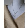 Náhrdelník menší - bílá a stříbrná puntíky