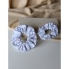 Scrunchies látková gumička - bílá Obličeje