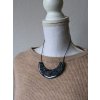 Náhrdelník - půlkruh černá Počmáraná