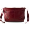 Klopnová kožená taška přes rameno Arwel- vínová
