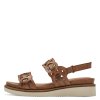 Pohodlné kožené hnědé sandály Tamaris