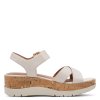 Pohodlné sandály Tamaris smetanové
