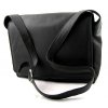 Kožená klopnová taška přes rameno - černá