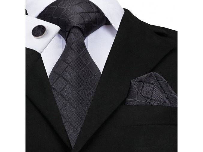 cerna kravata set kapesnicek manzety