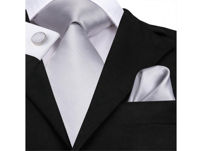 bila stribrna kravata svatebni set kravatovy kapesnicek