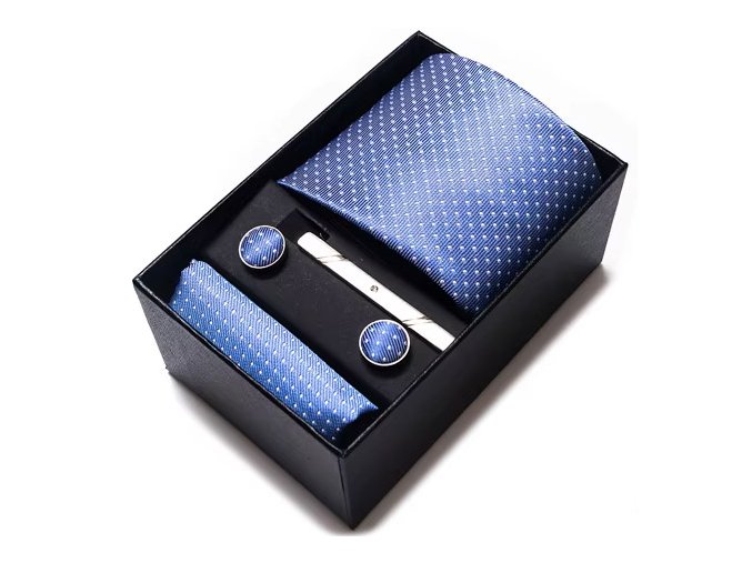 svetle modra kravata panska elegantni set