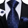 kravatovy set modry karovany tmavy pruhovany motylek fialovy manzety