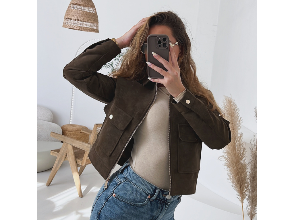 1F46E74E 98DB 494C 8898 E28FDF48E282