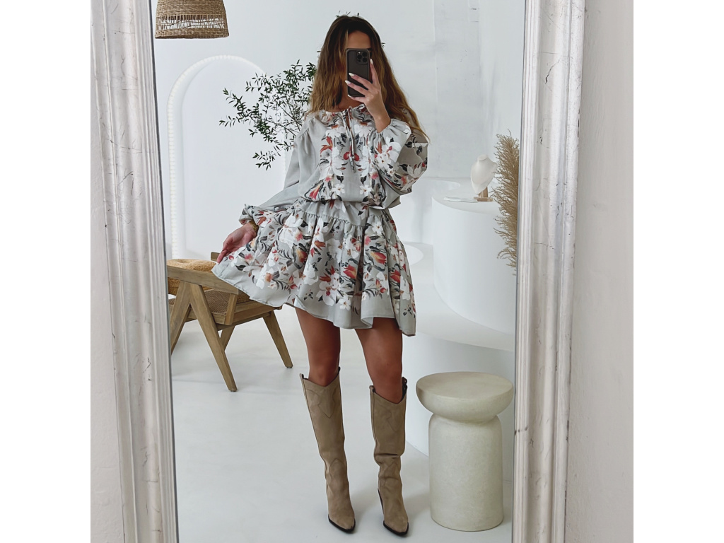 E3CB79DE 00CE 4B36 8E2A 0F164B340D59