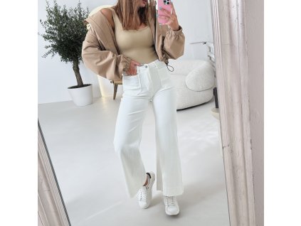 1F81FE1E 0FA4 44BC B47F D546FCAE292F