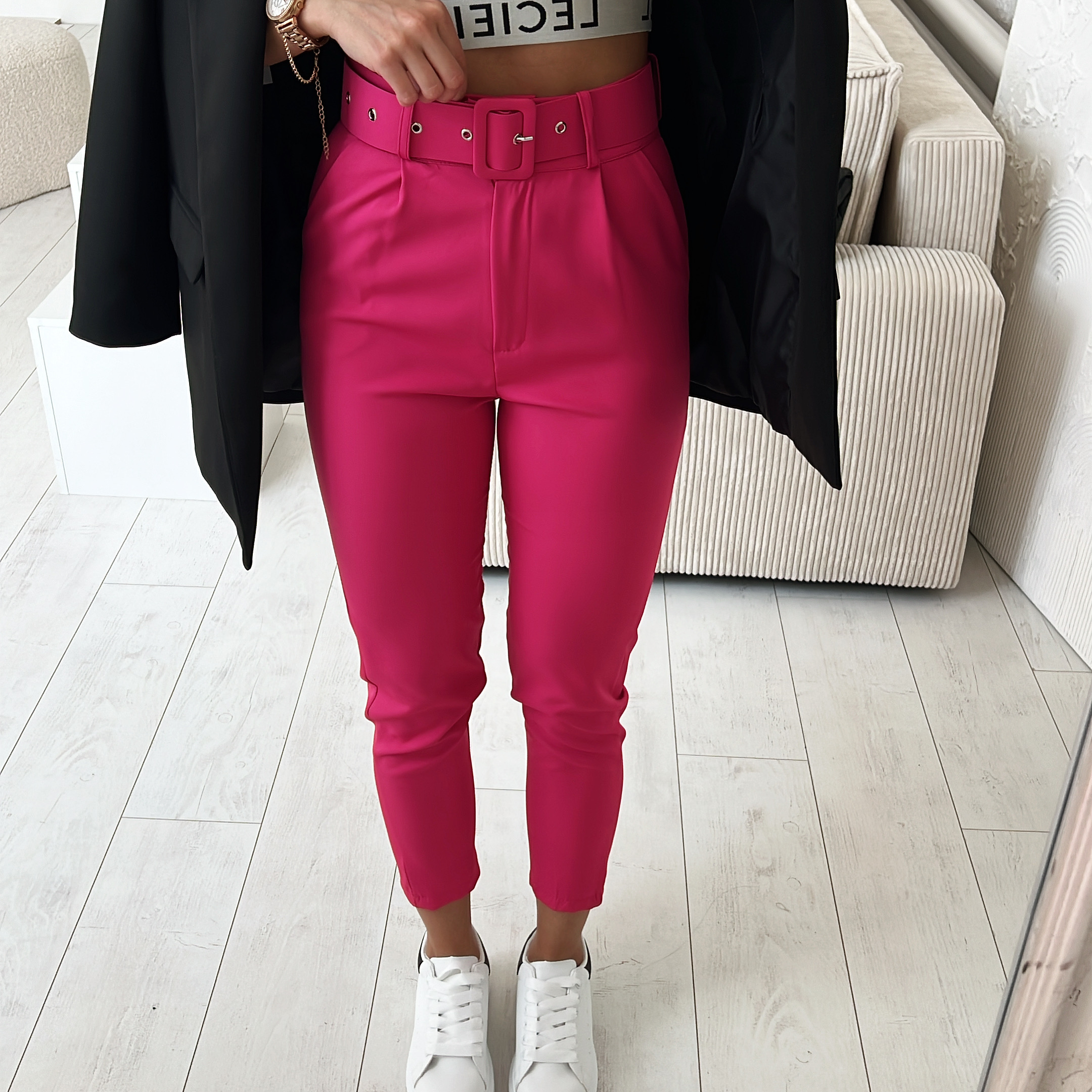 Elegantní kalhoty s páskem Montani Barva: Růžová, Velikost: L