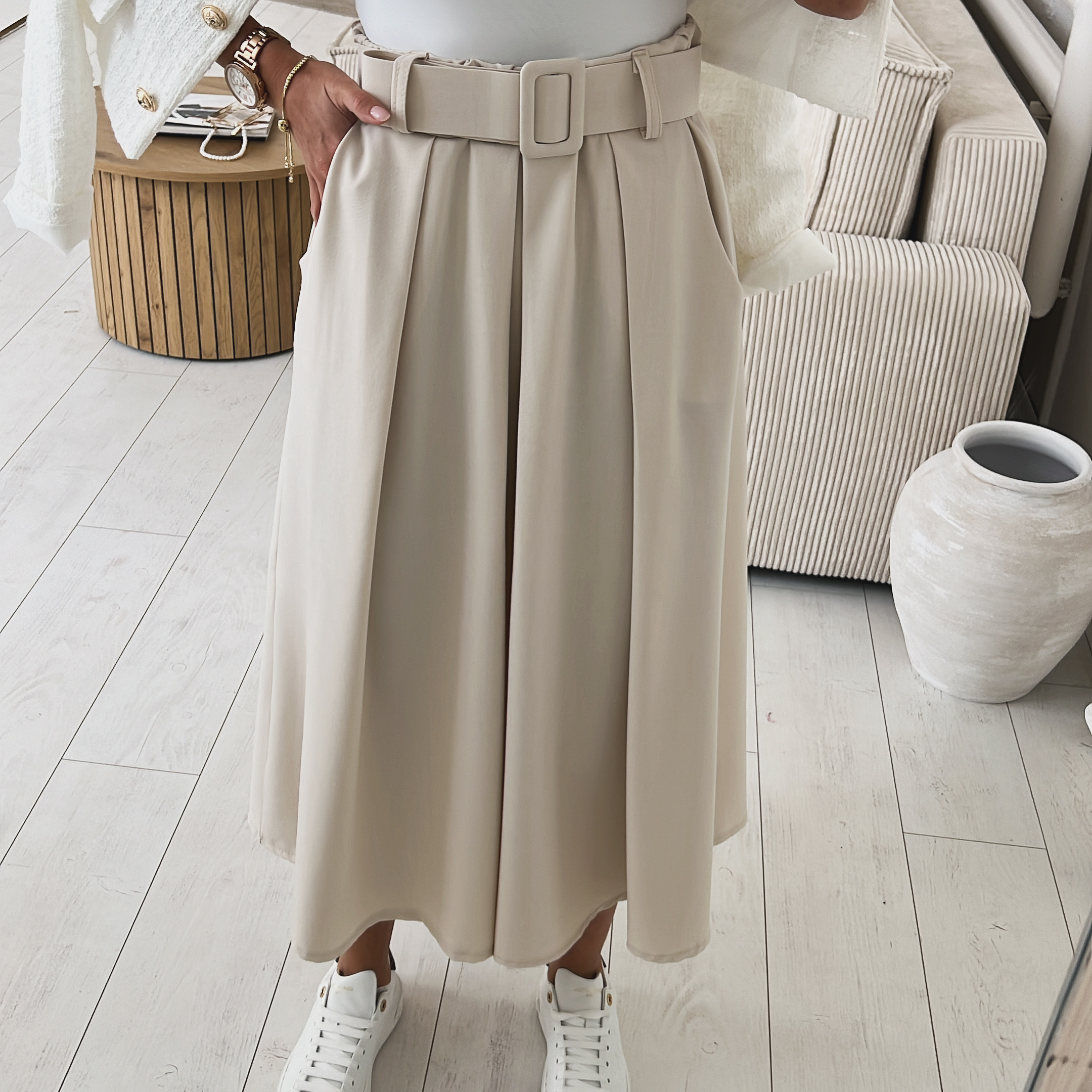 Midi sukně s páskem Astrid Barva: béžová