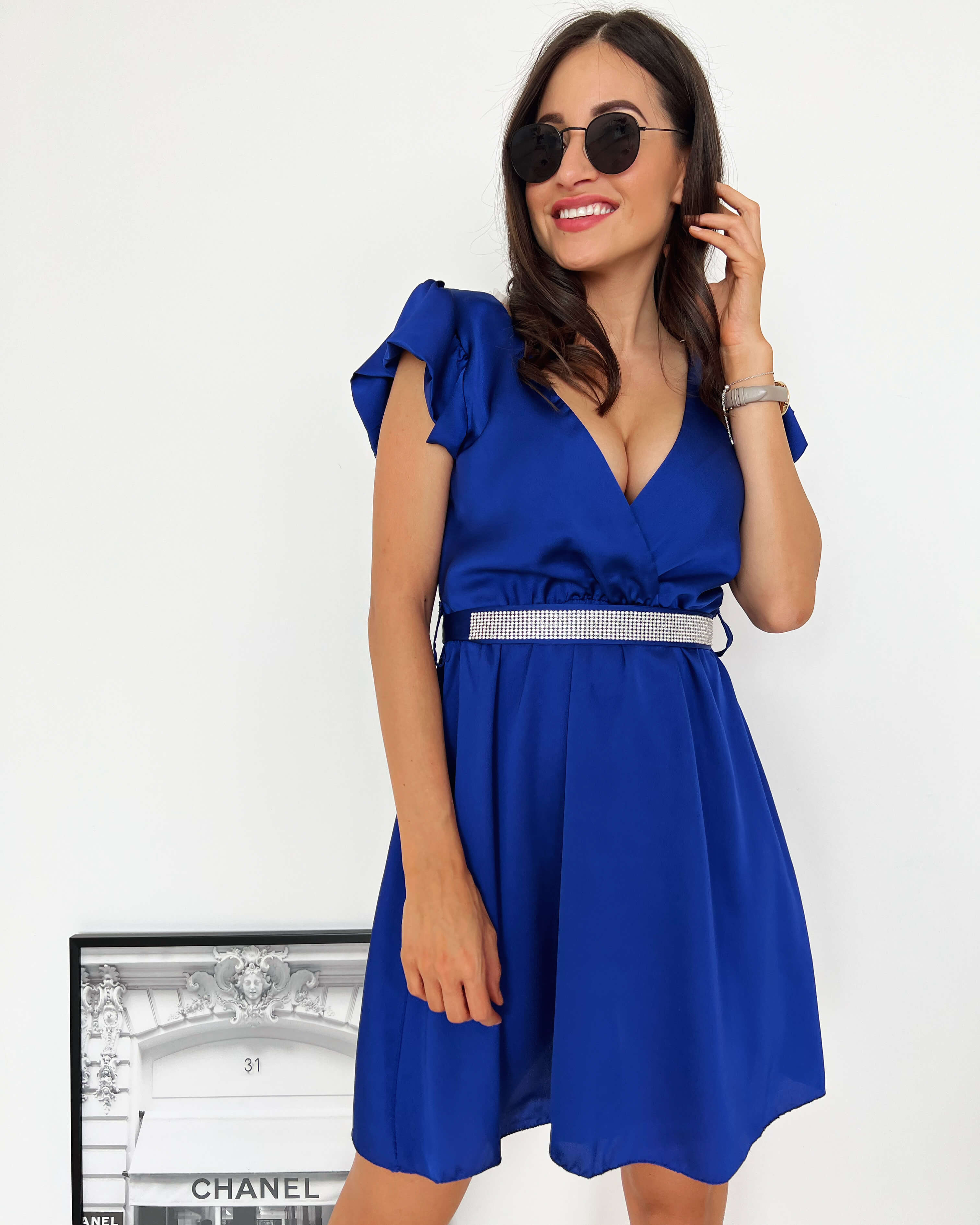 Saténové šaty s páskem Gabbie Barva: Modrá