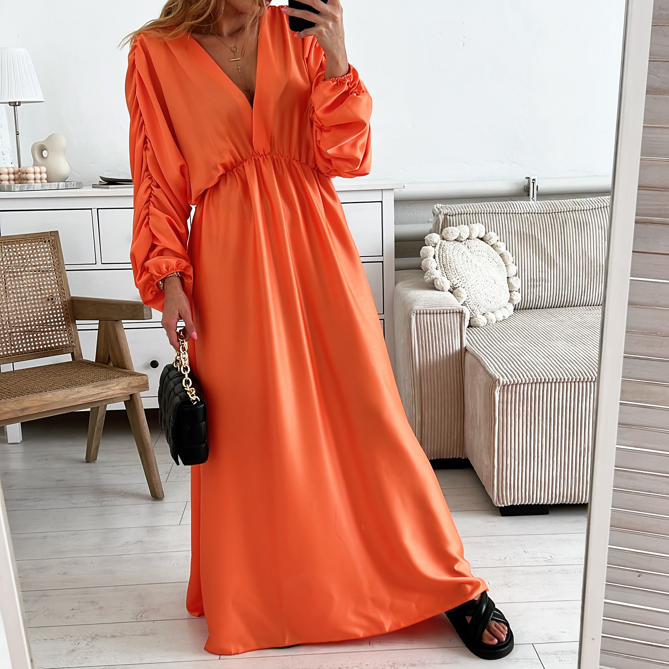 Saténové maxi šaty Dolce Barva: oranžová