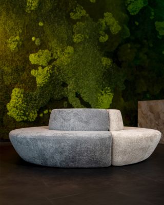 Lounge zóna nie je len „kde si ľudia sadnú”. Je to miesto, kde vznikajú neformálne rozhovory, nápady a spolupráca — ak jej...