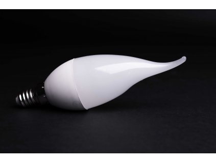 LED žiarovka sviečka-plameň 7W E14 4500K