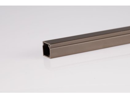 Tmavo hnedá lišta 20x20mm 2m PLLBC2020