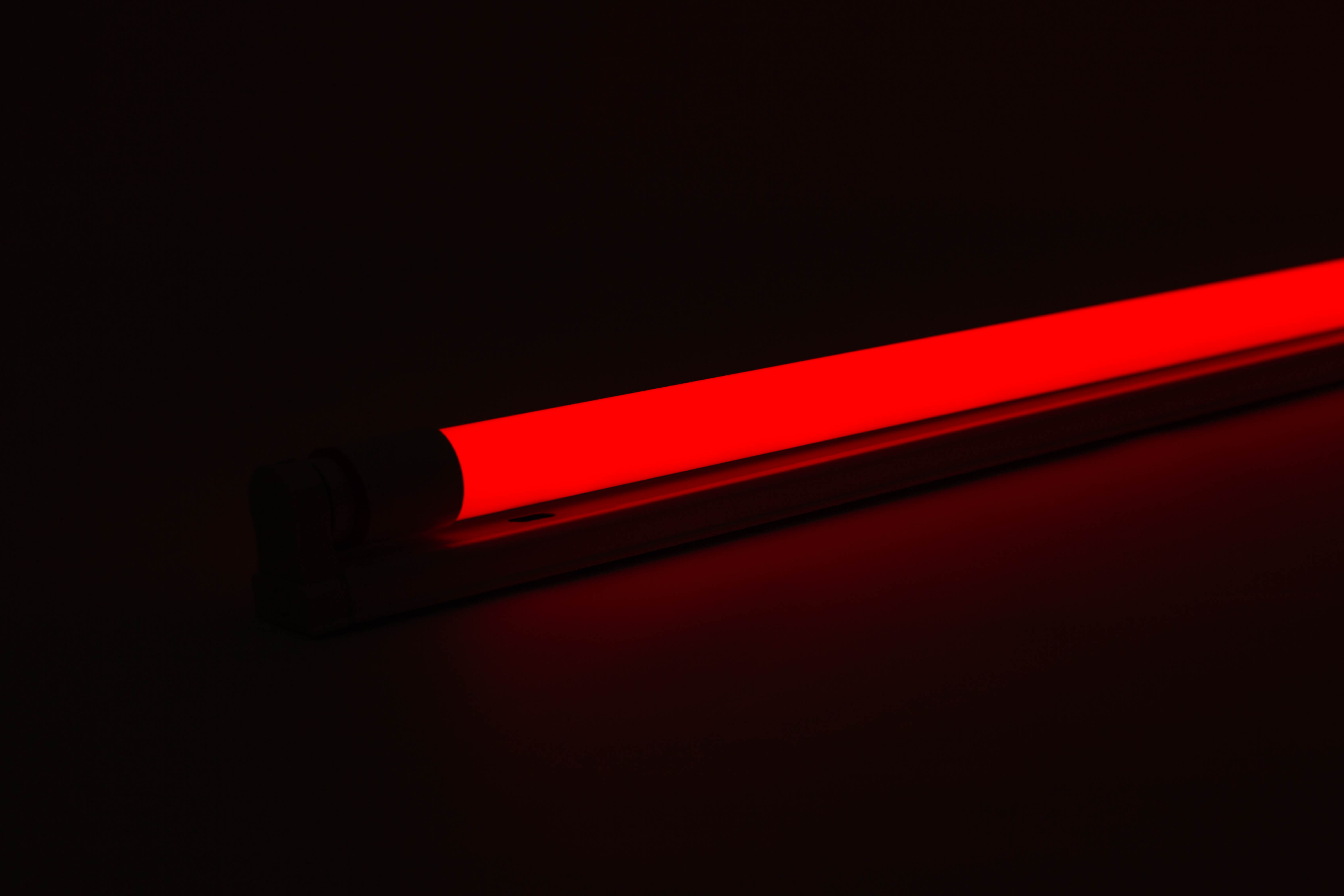 Fomsi Červená trubica LED 20W 120cm obojstranné napájanie AN22