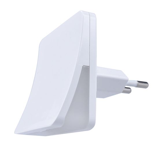 Orientačné LED svietidlo do zásuvky 0,5W so súmrakovým senzorom WL911