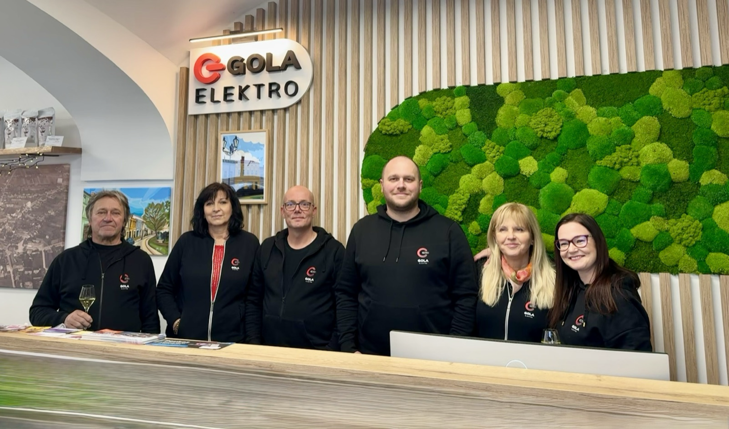 Tým GOLA ELEKTRO v prodejně ve Frýdku-Místku