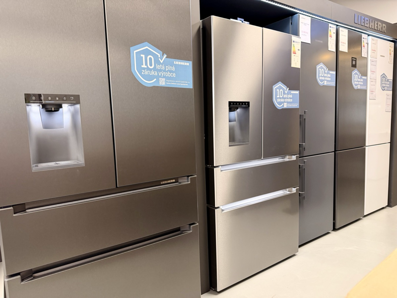 Showroom chladniček LIEBHERR v prodejně GOLA ELEKTRO