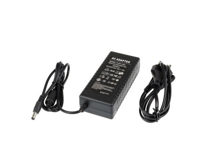 LED zdroj 12V 60W zásuvkový
